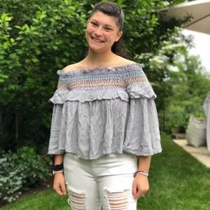 Meet your Posher, Peri